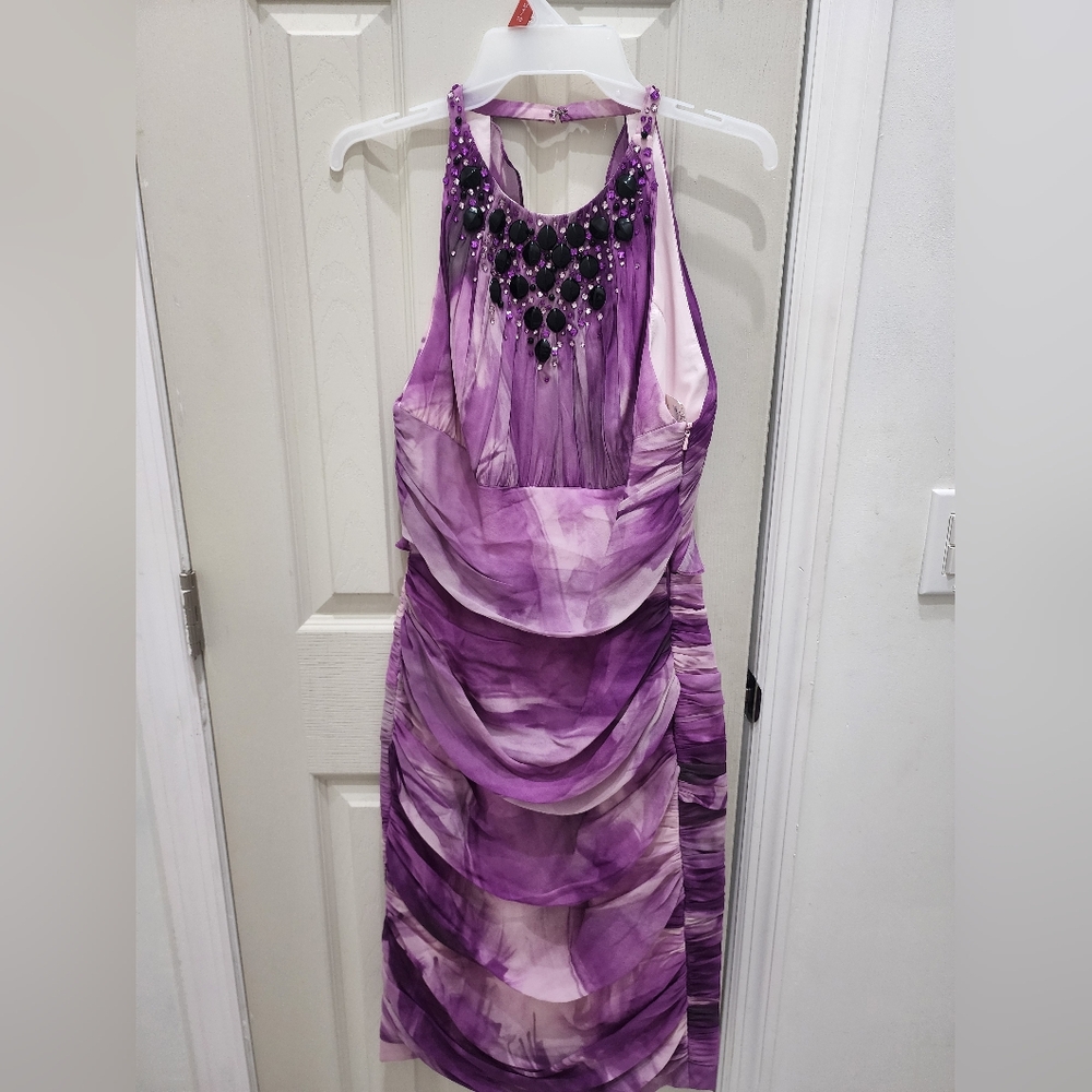 Carmen Marc Valvo, size 10,‎ purple.